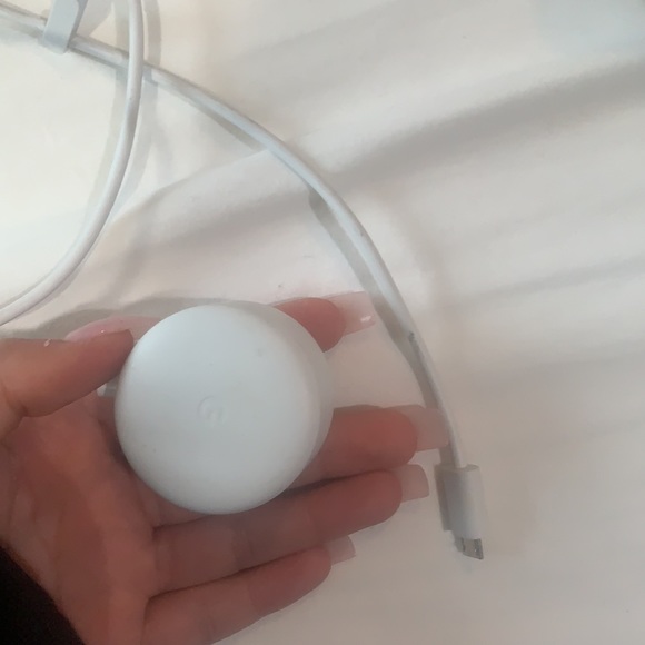 Google mini - Picture 3 of 3